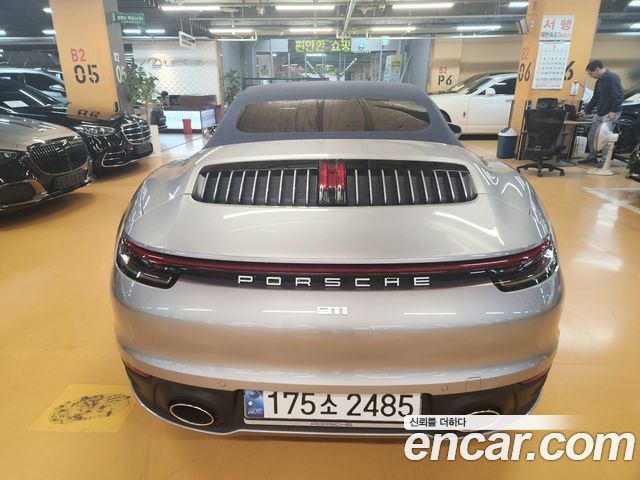 Porsche 911 (992) Carrera 4 Cabriolet 2024 — фото 5