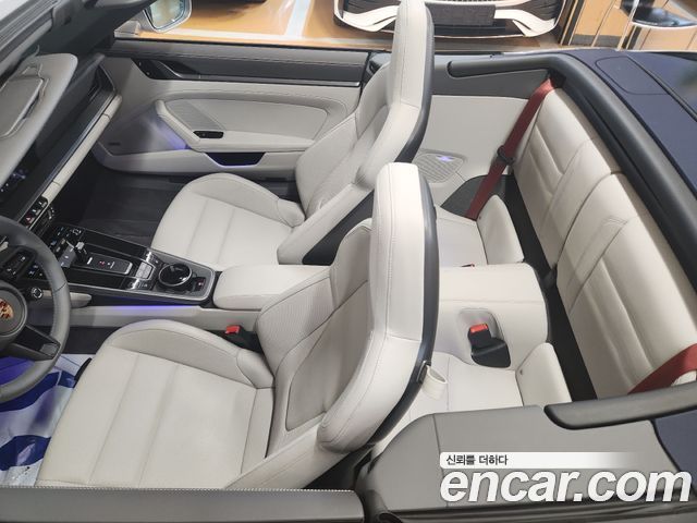 Porsche 911 (992) Carrera 4 Cabriolet 2024 — фото 16