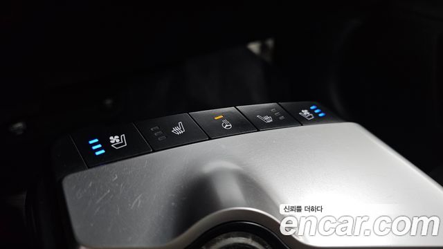 Kia EV6 Long Range 4WD Air 2022 — фото 16