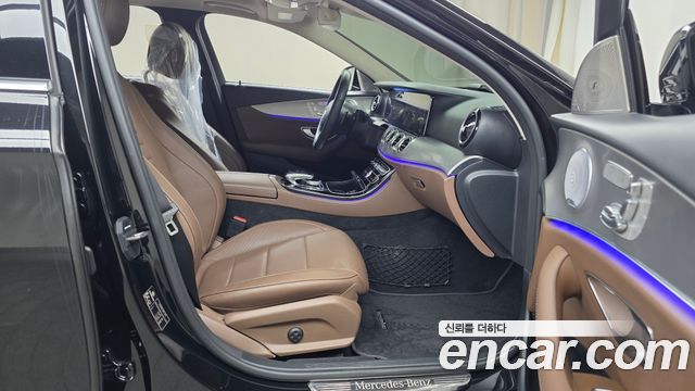 Mercedes-Benz E-Class (W213) E300 4MATIC AMG Line 2020 — фото 11