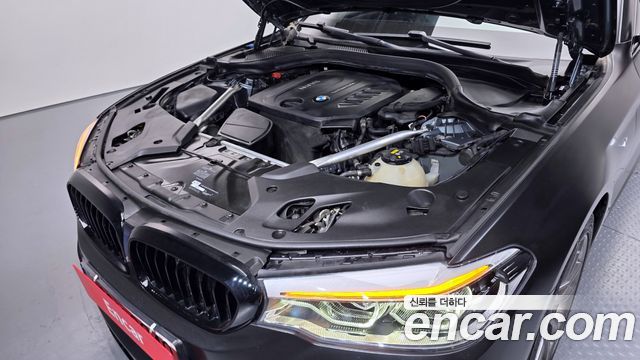 BMW 5 Series (G30) 520d xDrive M Sport Package Plus 2018 — фото 6