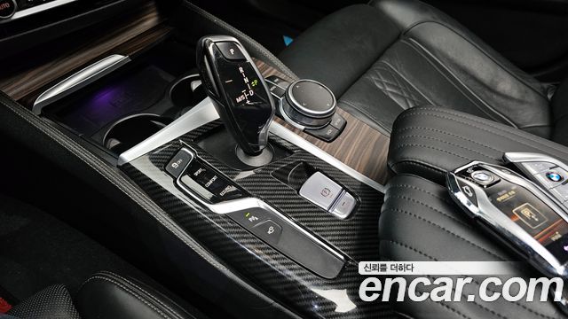 BMW 5 Series (G30) 520d xDrive M Sport Package Plus 2018 — фото 9