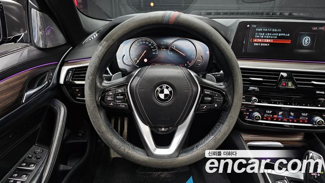 BMW 5 Series (G30) 520d xDrive M Sport Package Plus 2018 — фото 13