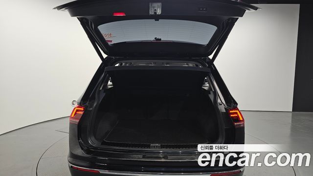 Volkswagen Tiguan (II) 2.0 TDI 4Motion Prestige 2018 — фото 20