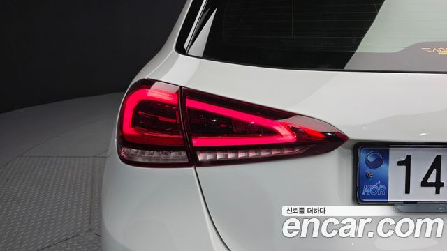 Mercedes-Benz A-Class (W177) A220 Hatchback 2022 — фото 23