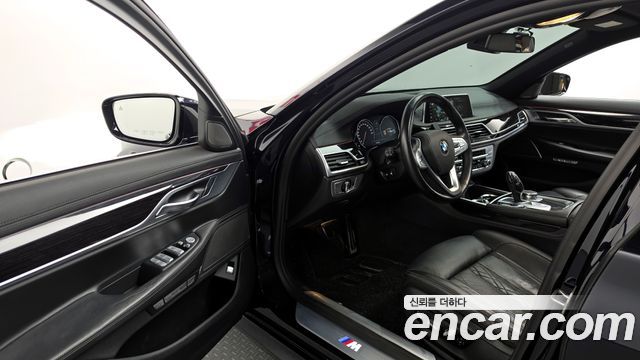 BMW 7 Series (G11) 740Li xDrive M Sport Package 2018 — фото 10