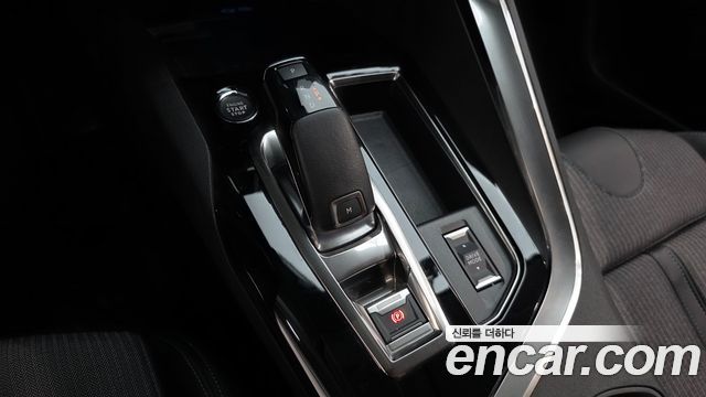 Peugeot 5008 (II) 1.2 Pure Tech Allure 2022 — фото 9