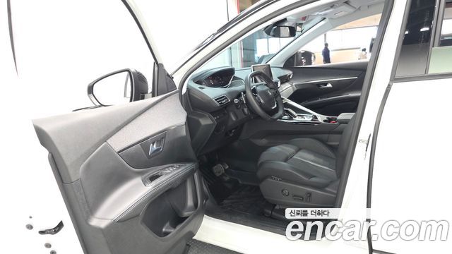 Peugeot 5008 (II) 1.2 Pure Tech Allure 2022 — фото 10
