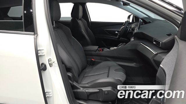 Peugeot 5008 (II) 1.2 Pure Tech Allure 2022 — фото 11