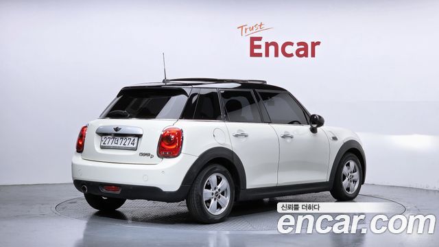 MINI Cooper D Mid 3rd 2015 — фото 2