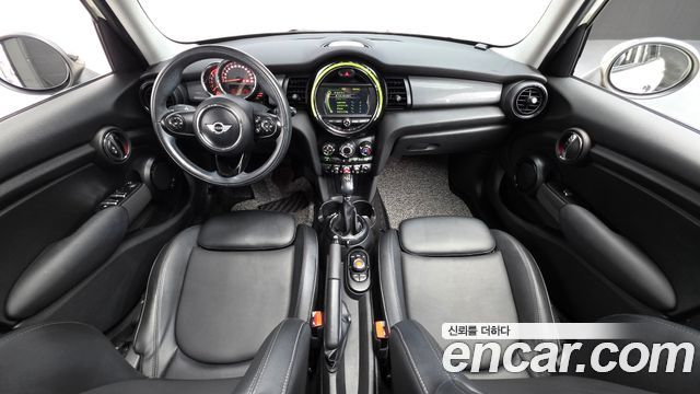 MINI Cooper D Mid 3rd 2015 — фото 7