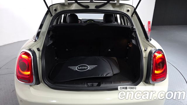 MINI Cooper D Mid 3rd 2015 — фото 20