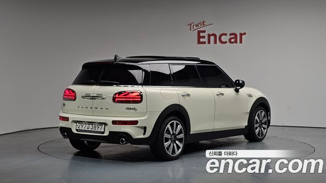 MINI Cooper S Clubman Standard 2nd 2021 — фото 2