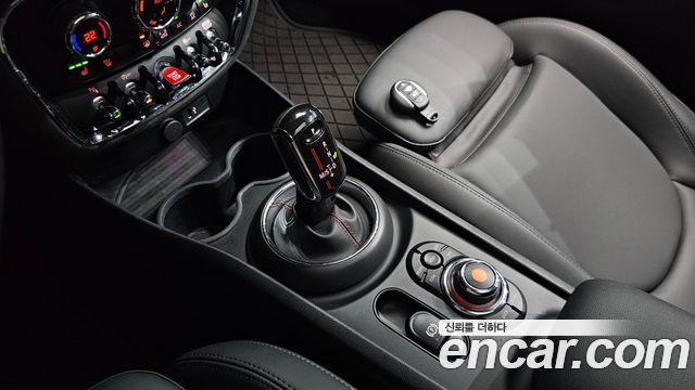 MINI Cooper S Clubman Standard 2nd 2021 — фото 9