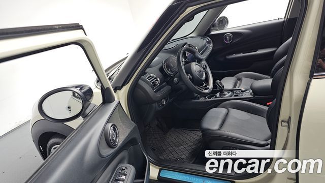 MINI Cooper S Clubman Standard 2nd 2021 — фото 10