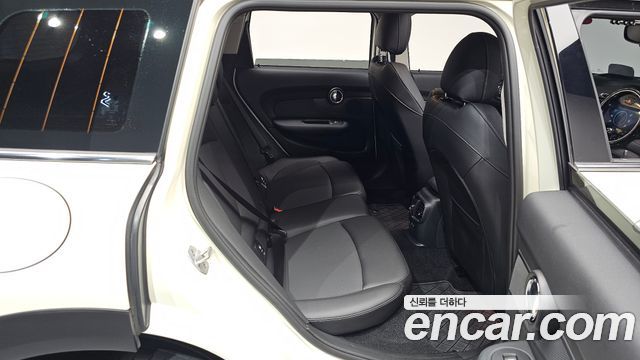 MINI Cooper S Clubman Standard 2nd 2021 — фото 15