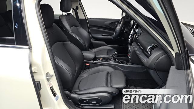 MINI Cooper S Clubman Standard 2nd 2021 — фото 32