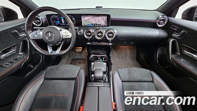 Mercedes-Benz A-Class (W177) AMG A45 4MAITC+ Hatchback 2020 — фото 7