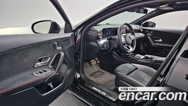 Mercedes-Benz A-Class (W177) AMG A45 4MAITC+ Hatchback 2020 — фото 10