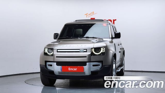 Land Rover Defender (L663) 110 D300 HSE 2023 — фото 3