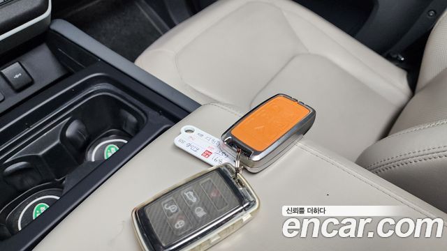 Land Rover Defender (L663) 110 D300 HSE 2023 — фото 16