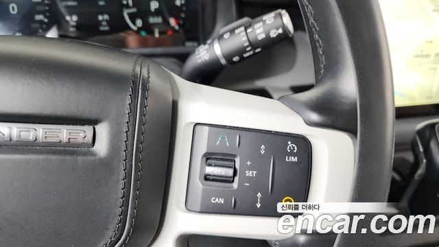 Land Rover Defender (L663) 110 D300 HSE 2023 — фото 17