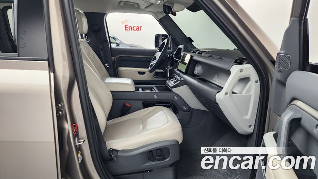 Land Rover Defender (L663) 110 D300 HSE 2023 — фото 26