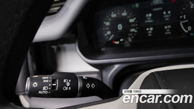 Land Rover Defender (L663) 110 D300 HSE 2023 — фото 30
