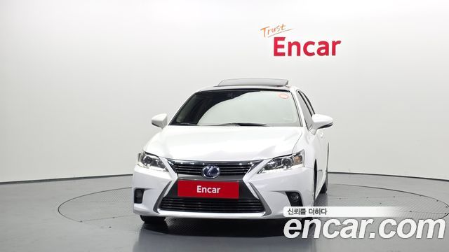 Lexus CT200h 1.8 Supreme ZWA10 2015 — фото 3