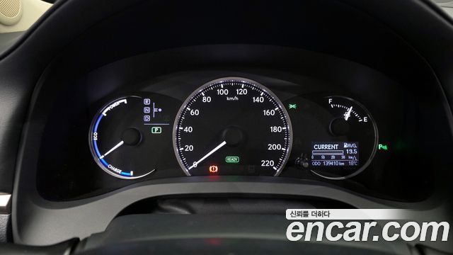 Lexus CT200h 1.8 Supreme ZWA10 2015 — фото 8