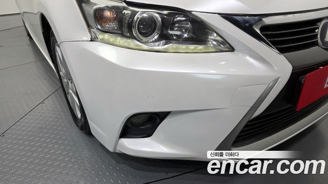 Lexus CT200h 1.8 Supreme ZWA10 2015 — фото 31