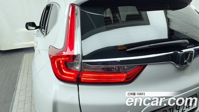 Honda CR-V (V) 1.5 Touring 4WD 2019 — фото 29
