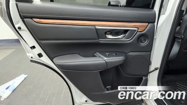 Honda CR-V (V) 1.5 Touring 4WD 2019 — фото 31