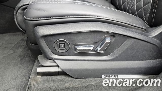 Audi Q7 (4M) 50 TDI Quattro Premium 2023 — фото 28