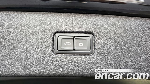 Audi Q7 (4M) 50 TDI Quattro Premium 2023 — фото 31