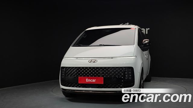 Hyundai Staria Lounge 9-Seater Prestige 2022 — фото 3
