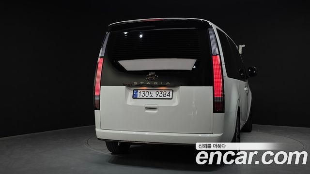 Hyundai Staria Lounge 9-Seater Prestige 2022 — фото 4