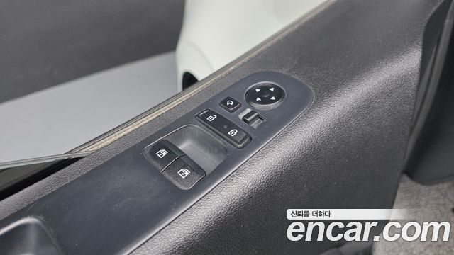 Hyundai Staria Lounge 9-Seater Prestige 2022 — фото 12