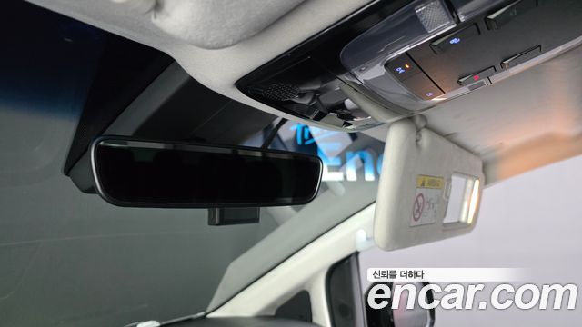 Hyundai Staria Lounge 9-Seater Prestige 2022 — фото 15