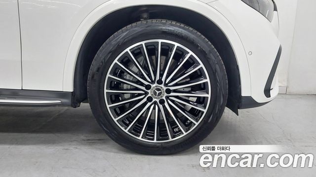 Mercedes-Benz GLC-Class (X254) GLC300 4MATIC Coupe 2024 — фото 5
