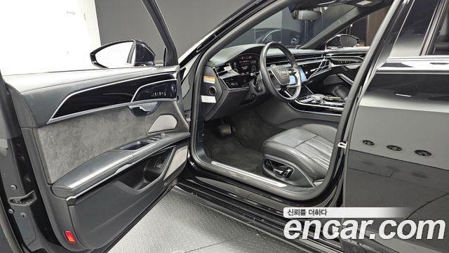 Audi A8 (D5) 55 TFSI Quattro LWB 2021 — фото 10