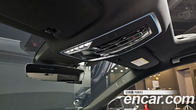 Audi A8 (D5) 55 TFSI Quattro LWB 2021 — фото 27