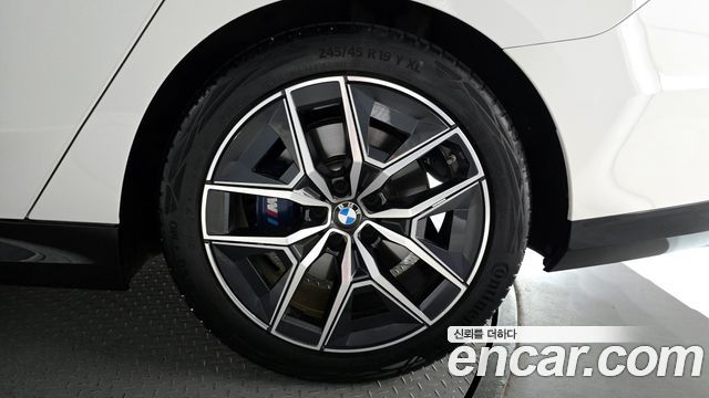 BMW 5 Series (G60) 520i M Sport 2024 — фото 21