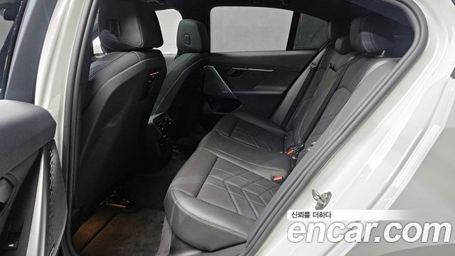 BMW 5 Series (G60) 520i M Sport 2024 — фото 26