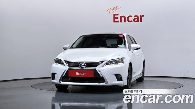 Lexus CT200h 1.8 Supreme ZWA10 2014 — фото 3