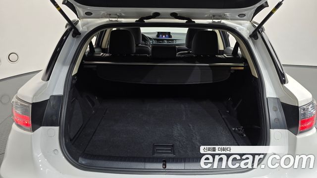 Lexus CT200h 1.8 Supreme ZWA10 2014 — фото 22