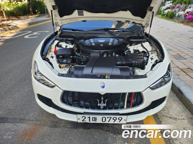 Maserati Ghibli 3.0 Diesel 3rd 2015 — фото 6