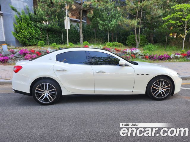 Maserati Ghibli 3.0 Diesel 3rd 2015 — фото 19