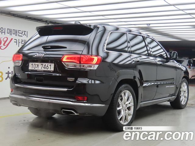 Jeep Grand Cherokee 3.0 Diesel Overland Summit WK2 2016 — фото 3