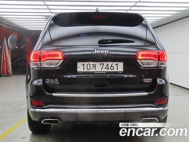 Jeep Grand Cherokee 3.0 Diesel Overland Summit WK2 2016 — фото 4